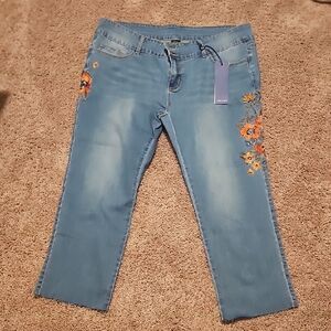 New Poppy By Firmiana Size 16 W Womens Floral Embroidered Cropped Jeans B19